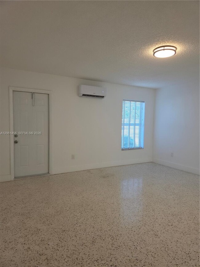 Photo - 3146 NW 29th St Unit 2
