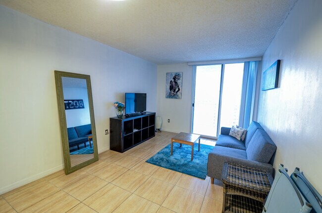 Photo - 850 N Miami Ave Unidad Penthouse 2010