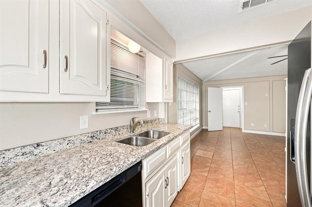 1315 Drury Dr