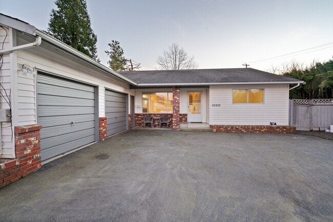 Photo - 45400 Jackson St