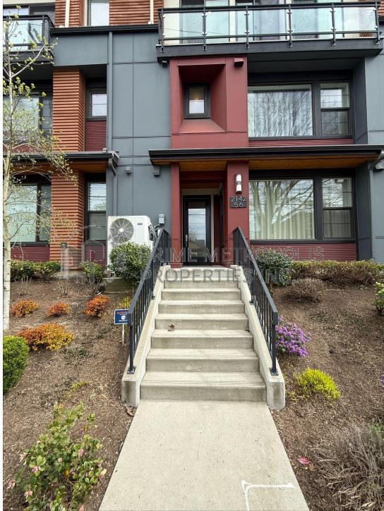 Building Photo - 2142 10th Ave W