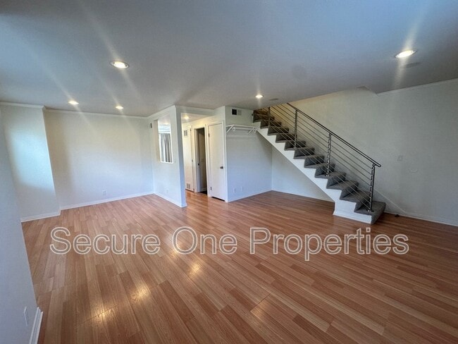 Photo - 248 Green Heath Pl