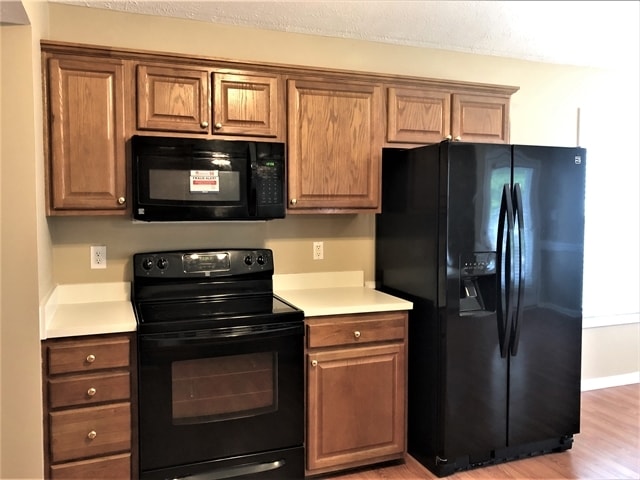 Photo - 112 Pine Orchard Ct