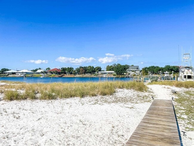 Photo - 13948 River Rd Unit 3A