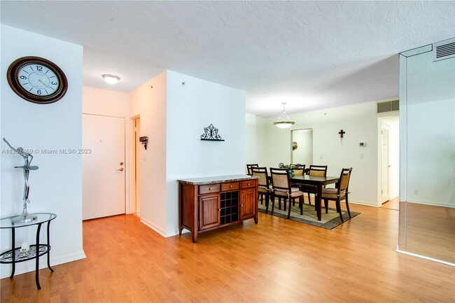 Photo - 3001 S Ocean Dr