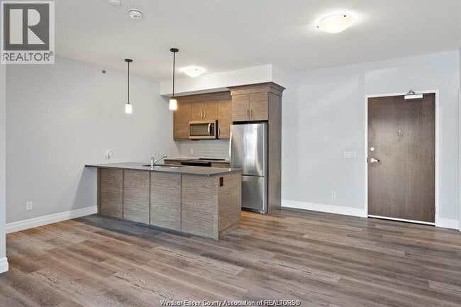 Photo - 5840 Newman Blvd Unité 103