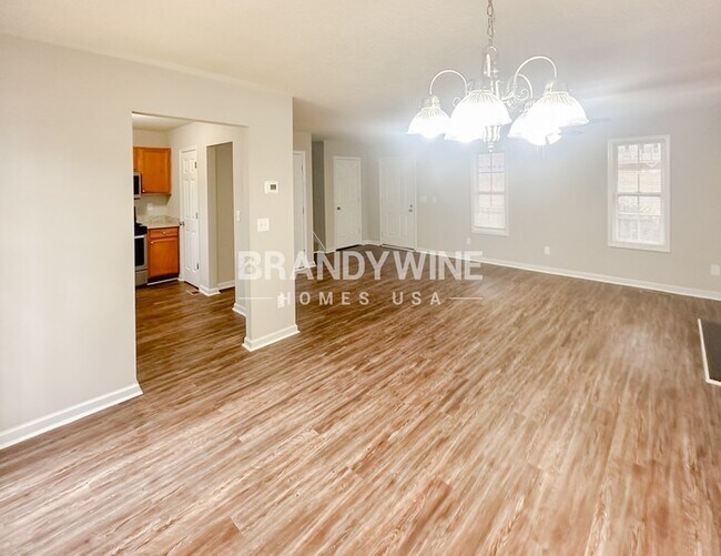 Photo - 700 Newport Dr