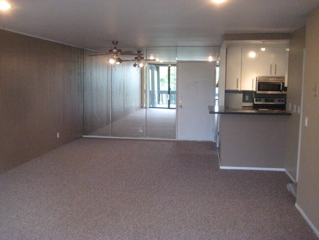 Photo - 7777 W 91st St Unit E2131