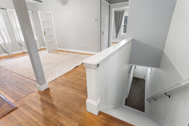 Photo - 2422SE / 2424SE Unit 2424