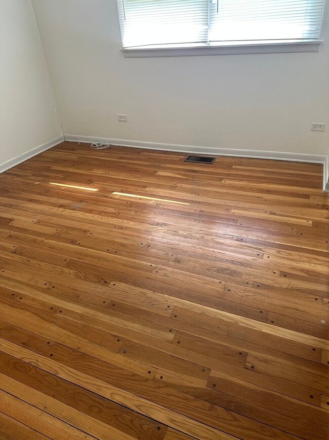 Photo - 2030 Crestwood Ln