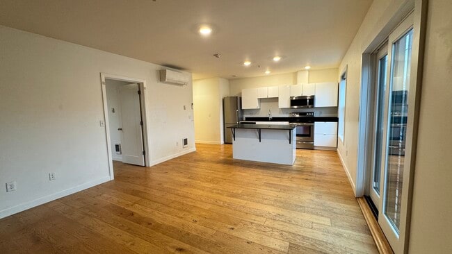 Photo - 8803 N Lombard St Unit 203