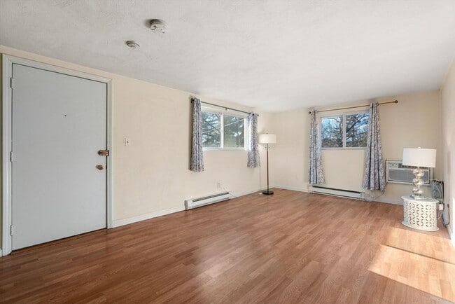 Building Photo - 5 Wampus Ave Unit 5