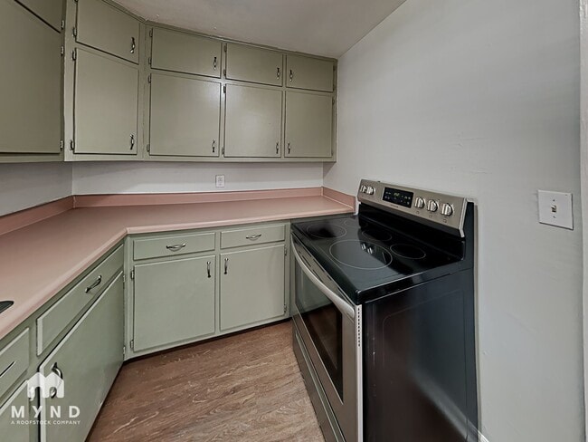 Photo - 924 Parkway Dr