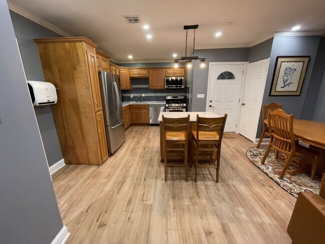 Photo - 10 Brunswick Ave