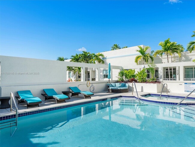 Photo - 9172 Collins Ave Unidad 216 Rental