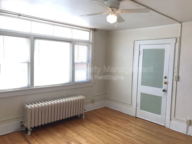 Photo - 711 2nd St Unit 2