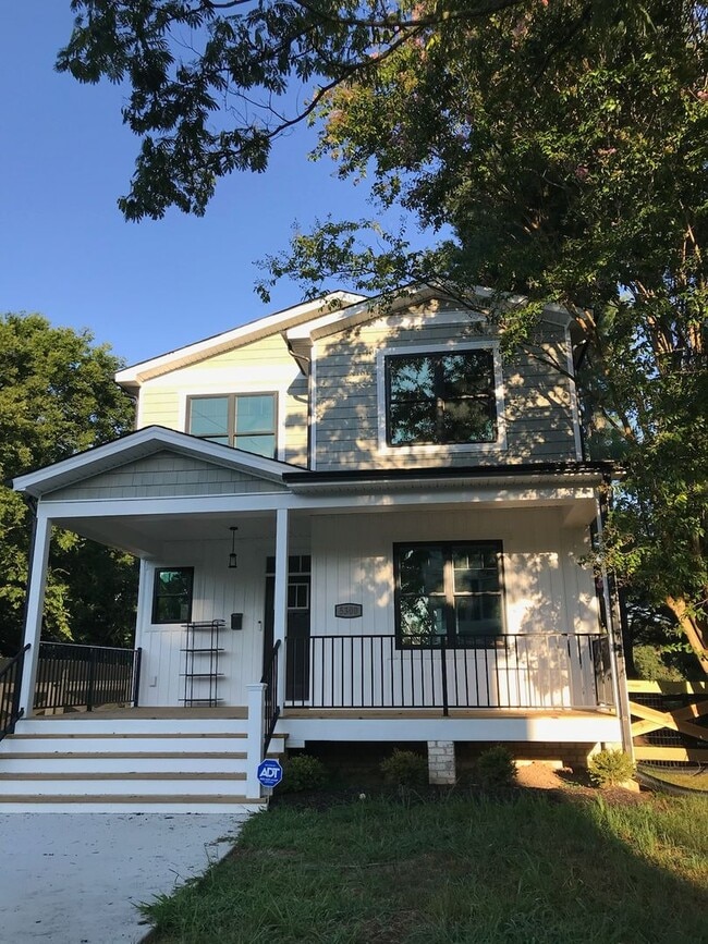 Photo - Gorgeous, New Home in Rocketts Landing: Available in July!