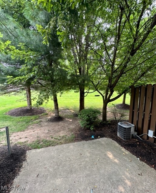 Photo - 1330 Meadow Run