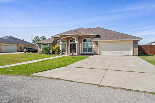Photo - 102 Yellowstone Dr