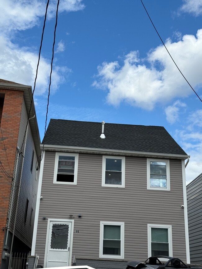 Photo - 19 Nichols St Unit 3