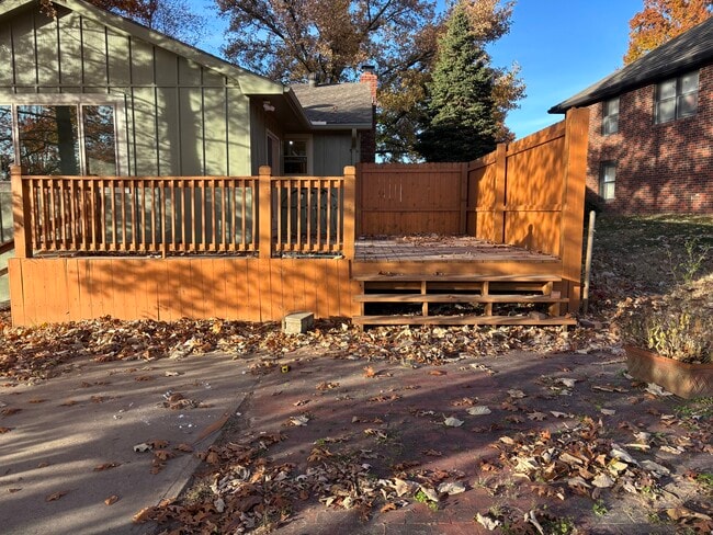 Photo - 18377 Pleasant View Dr