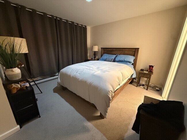 Photo - 18-20 E Springfield St Unit 1