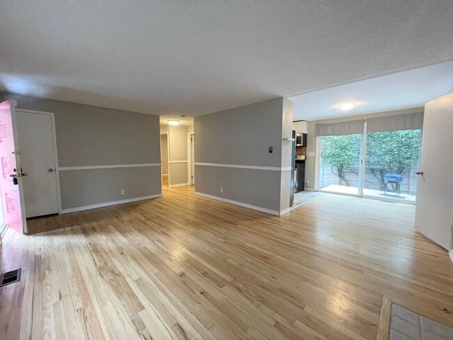 Photo - 4Bd/2Ba Shoreline House