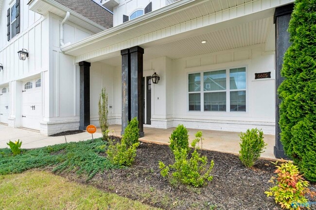 Photo - 6605 Waxwood Dr