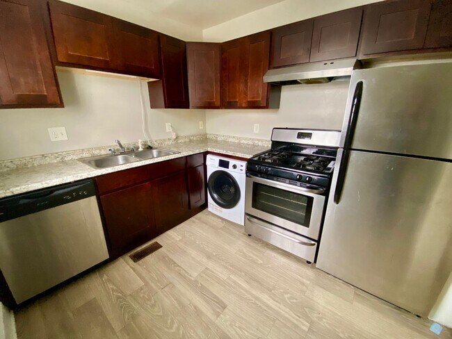 Photo - Spanish Oaks Apartment