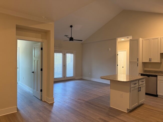 Photo - Robinson Ridge Apartments