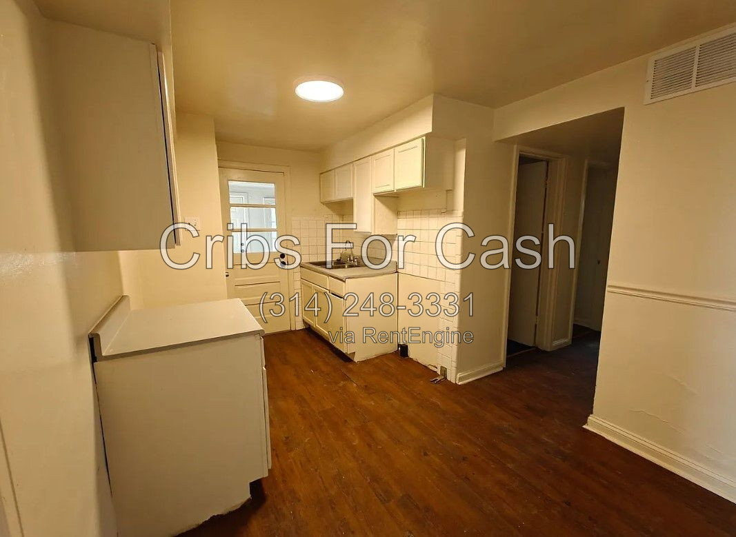 Photo - 8859 Snowhill Ct