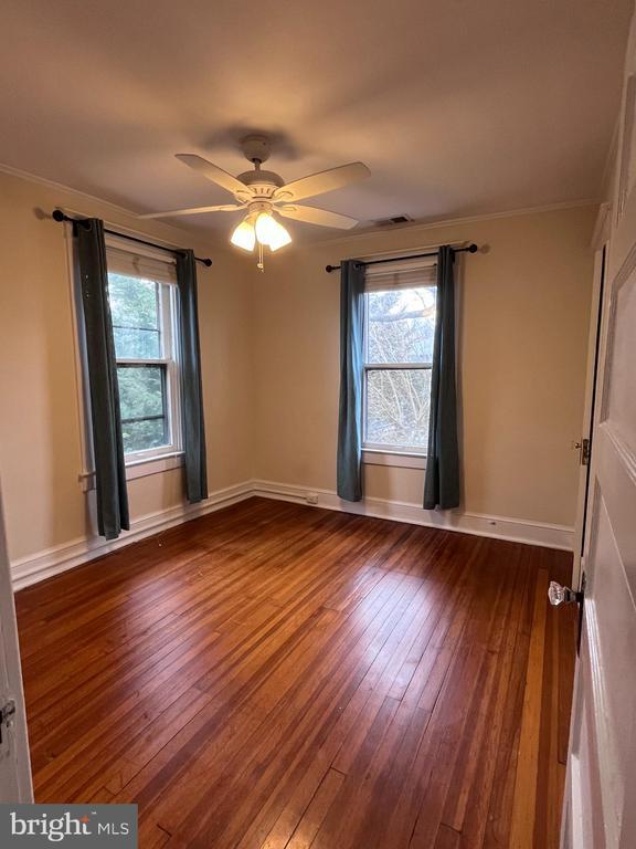 Photo - 4043 20th St N