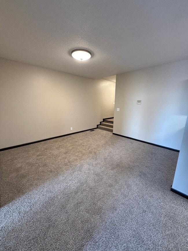 Lincoln School Apartments