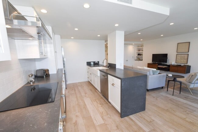 Photo - 1720 Avenida Del Mundo Unit Vacation Rental