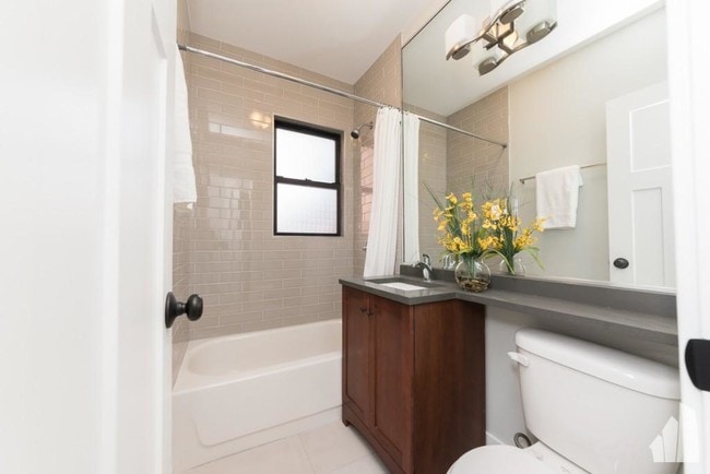 Photo - 0 bedroom in Chicago IL 60657 Unit F3