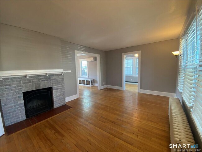 Photo - 71 Fennbrook Rd