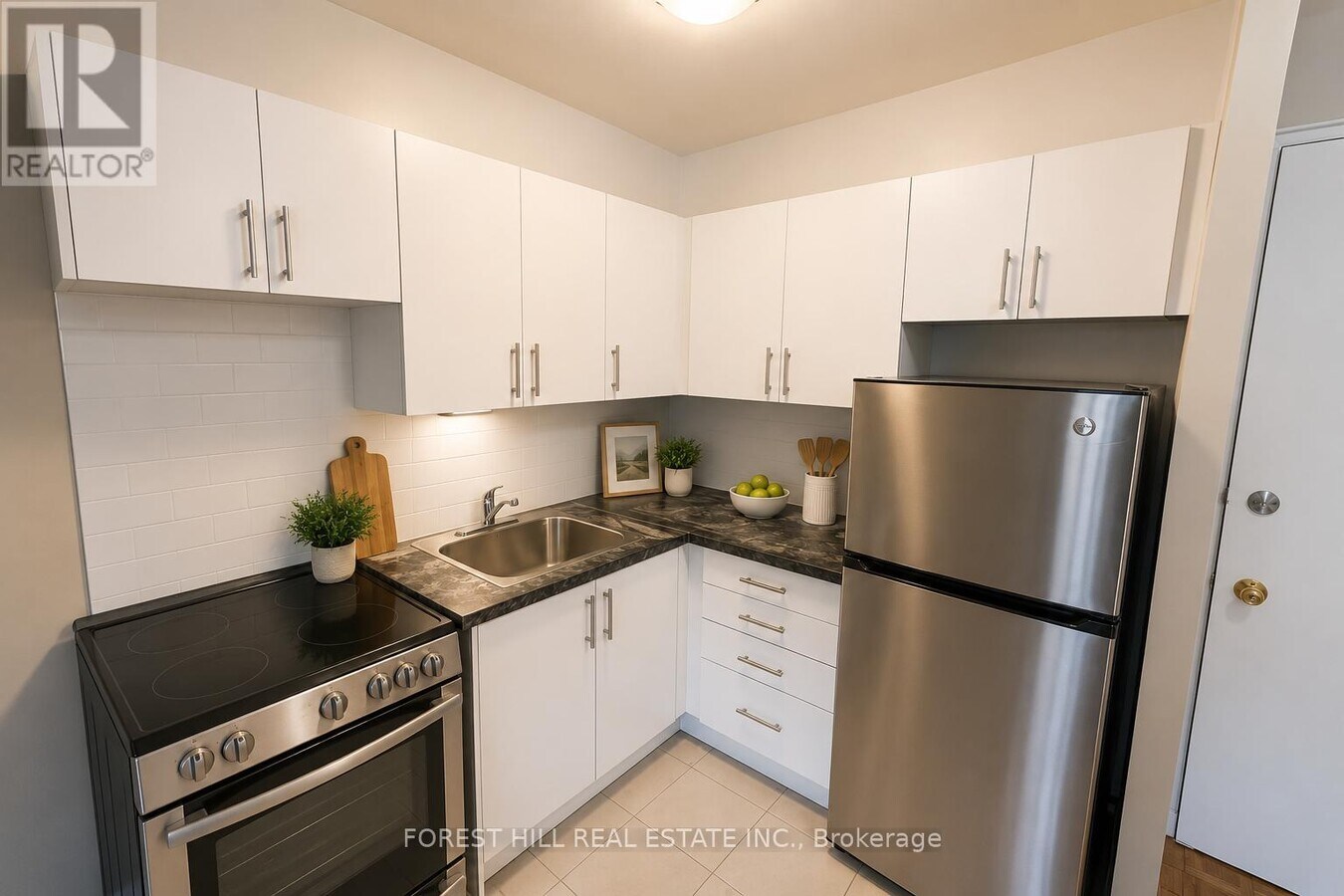 Photo - 104 Goodwood Park Ct