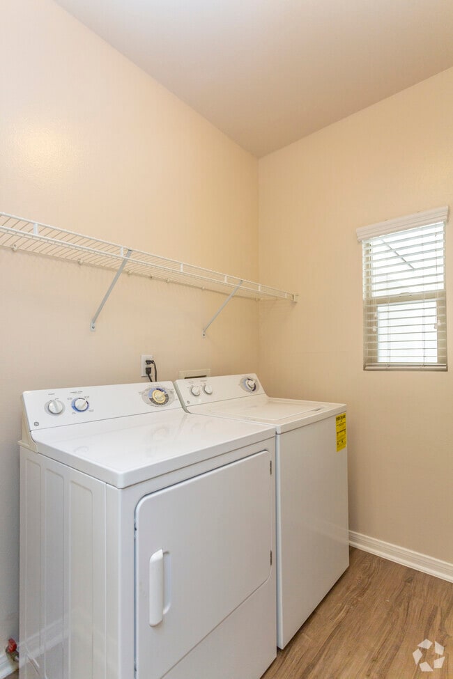 2 BR, 2 BA - 1182 SF