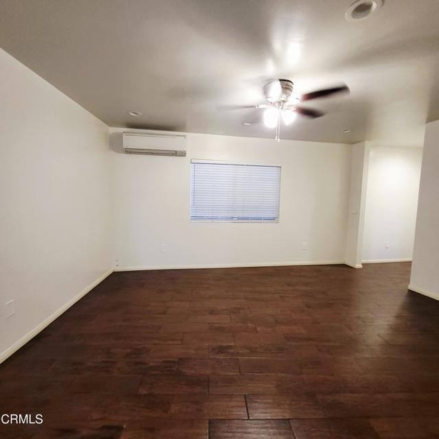 Photo - 4406 Toland Way