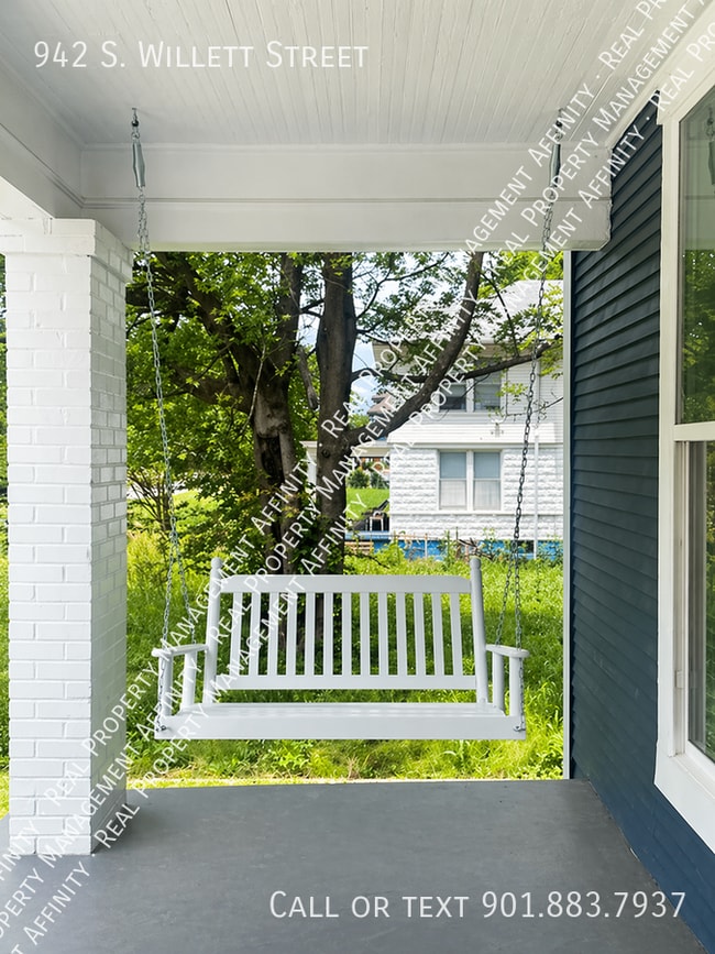 Photo - 942 S Willett St