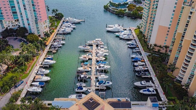 Photo - 3340 NE 190th St