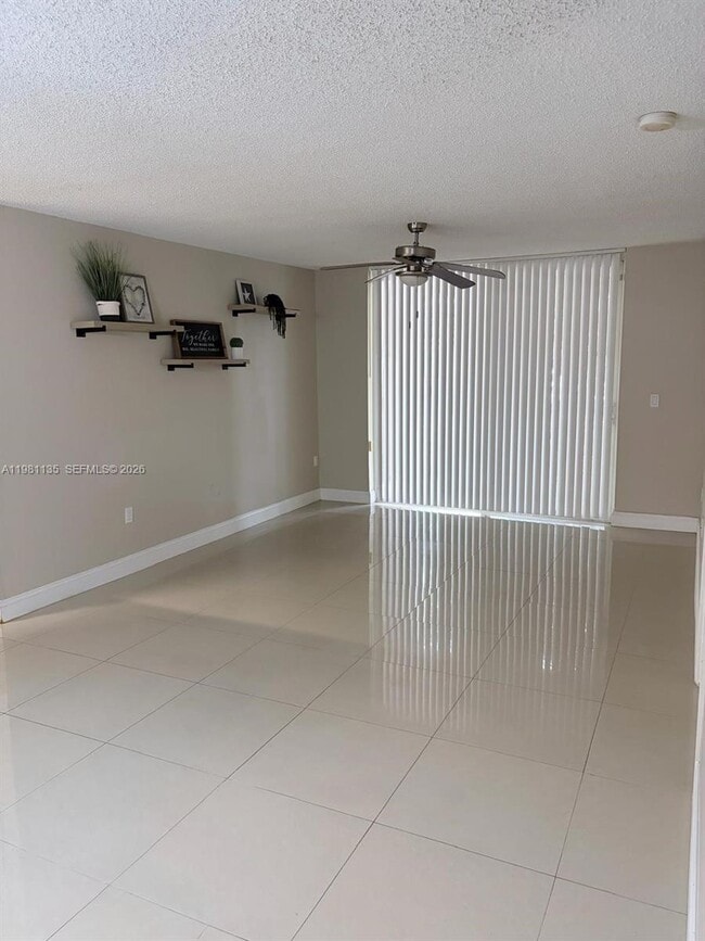 Photo - 12124 St.Andrews Pl Unidad 101