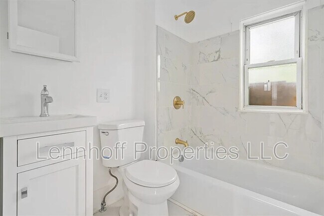 9 Martel St