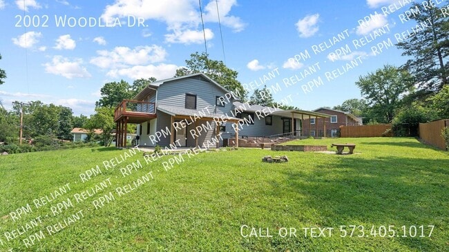 2002 Woodlea Dr