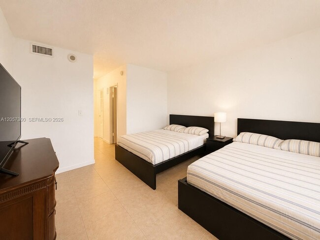 Photo - 19370 Collins Ave Unit 1410