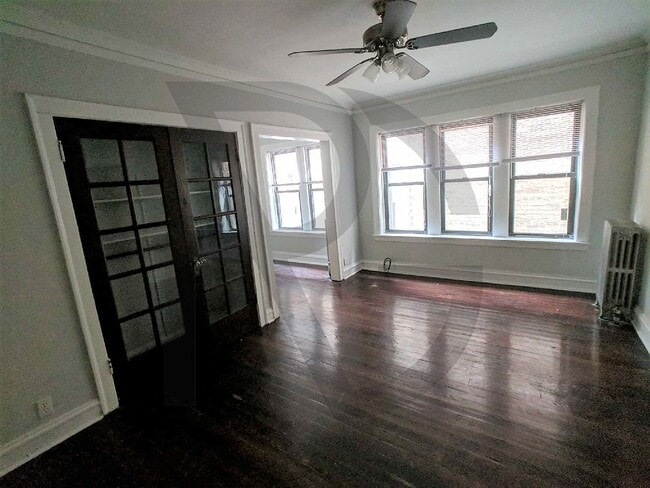 Building Photo - 4647 N Paulina St Rental