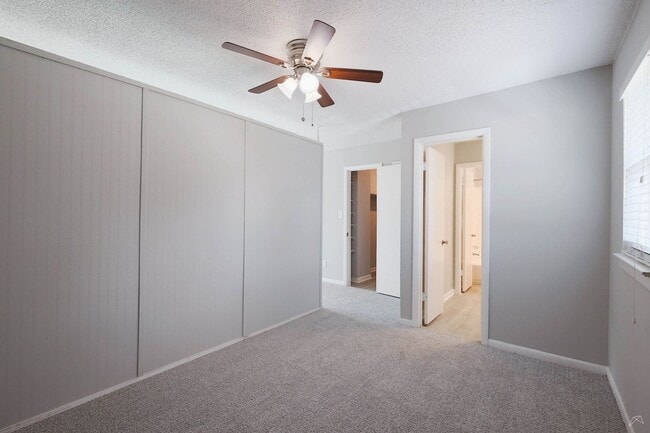 Photo - Hampton Hall Apartments