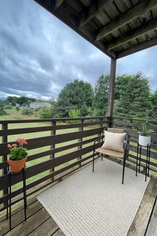 Photo - 1963 Apartment Dr