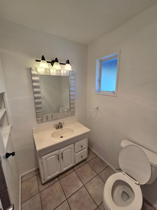 Photo - Nice size 4 Bedroom  2 Bath with 2 living ...