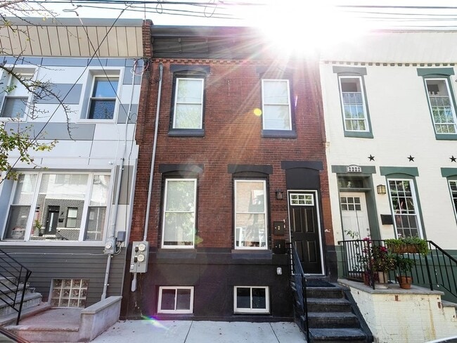Photo - 2200 Reed St